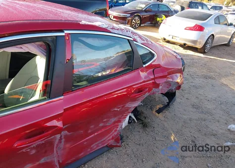 2021 Hyundai Sonata Se z USA, uszkodzony, nr VIN 5NPEG4JA3MH110646